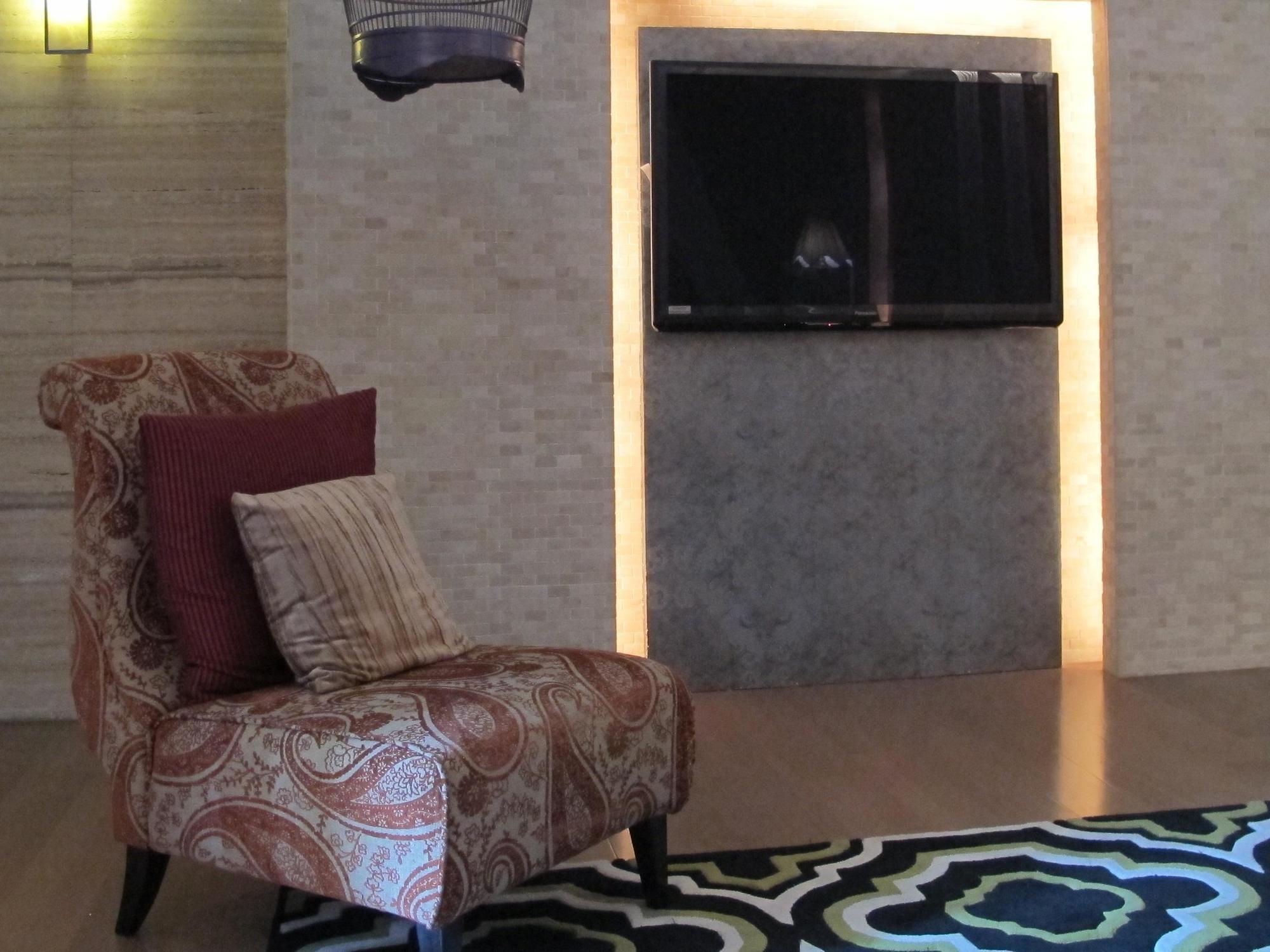 Sunshine Motel Đài Trung Ngoại thất bức ảnh
