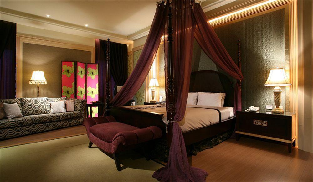 Sunshine Motel Đài Trung Ngoại thất bức ảnh