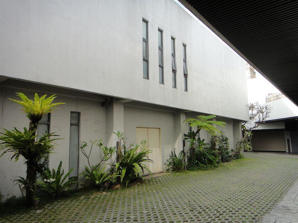 Sunshine Motel Đài Trung Ngoại thất bức ảnh