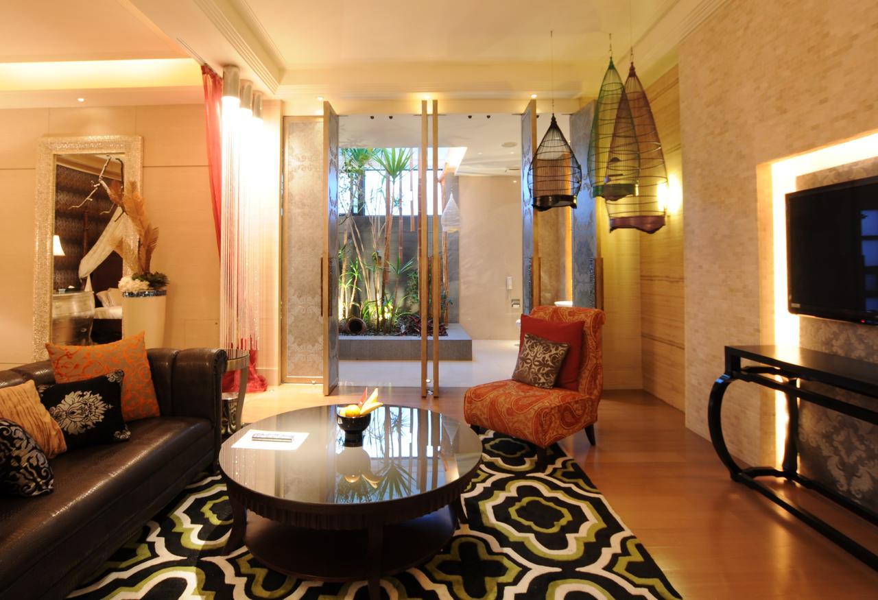 Sunshine Motel Đài Trung Ngoại thất bức ảnh