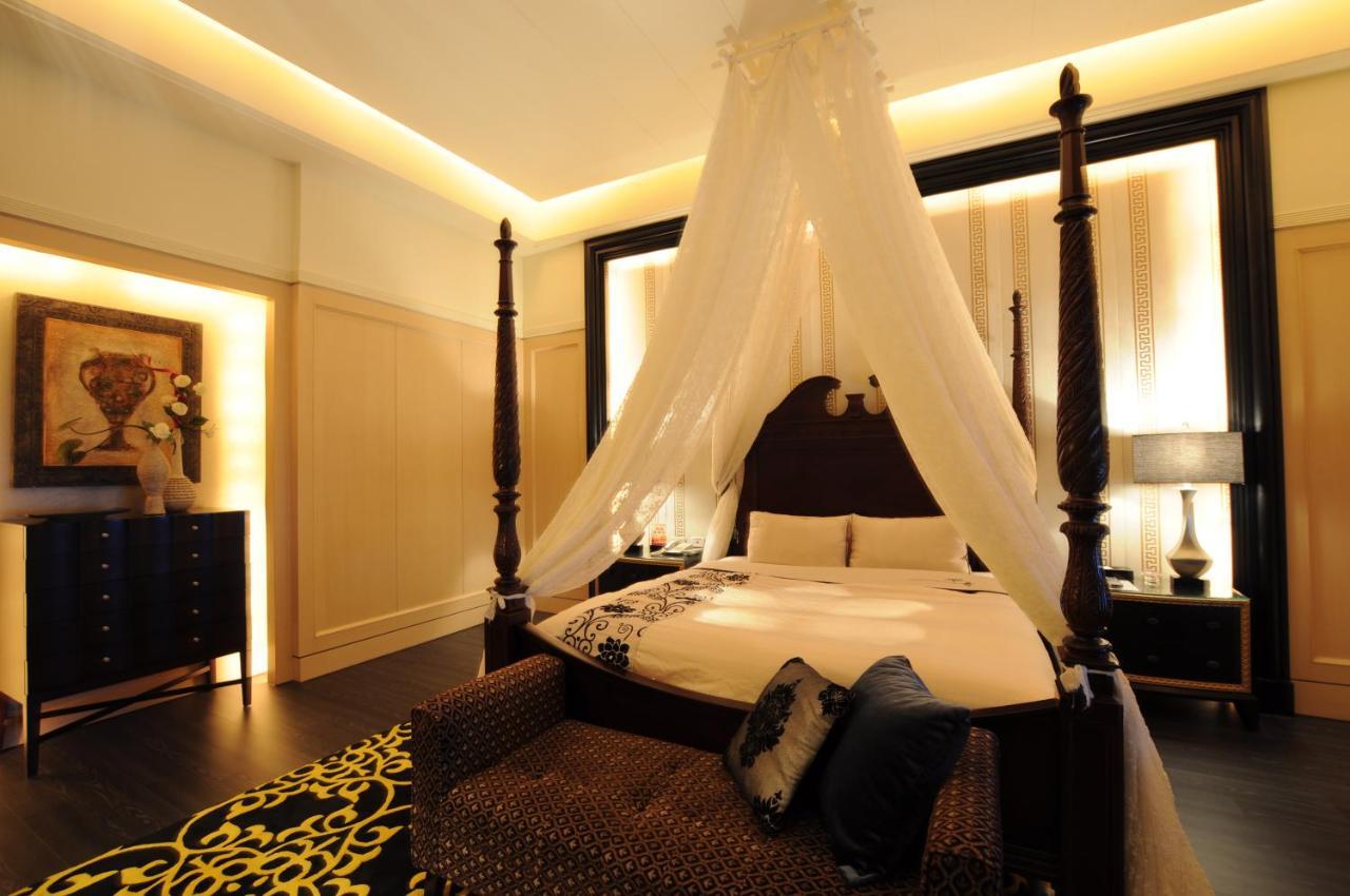 Sunshine Motel Đài Trung Ngoại thất bức ảnh