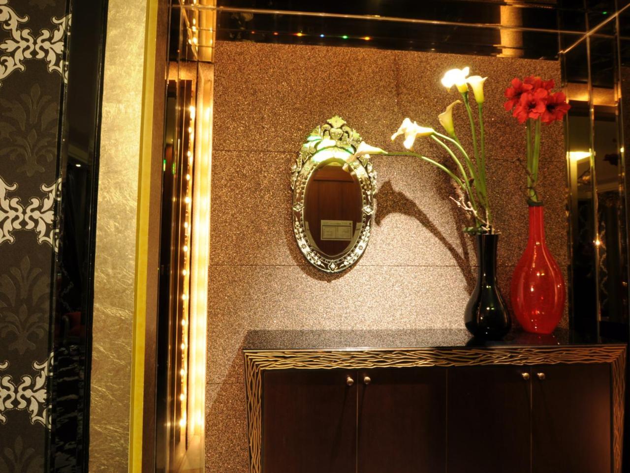 Sunshine Motel Đài Trung Ngoại thất bức ảnh